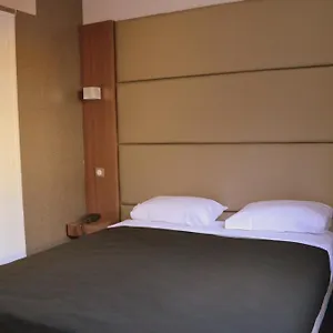 3* Ξενοδοχείο Schtak